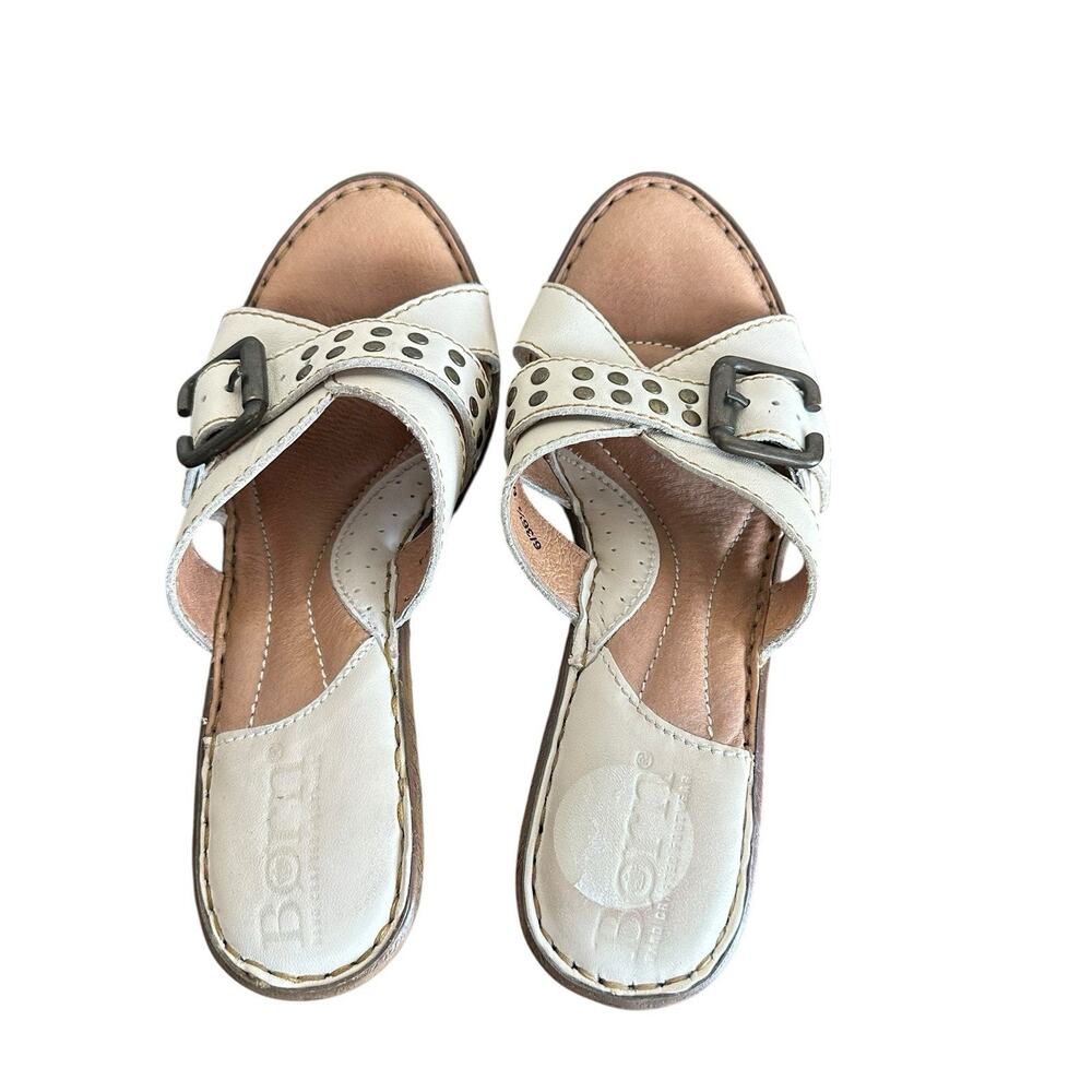 Born Women’s Beige Studded Buckle Slip On Cushioned Wedge Sandals Size 6 - Picture 10 of 14